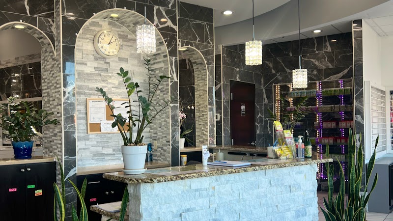 California Nails, nail salon in Lorain, OH, photo 5 of 10